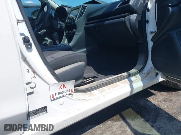 ✅ 2018 Subaru Impreza Premium • VIN: 4S3GTAD65J3728925 • Lot: 42812264. Listed on IAAI with 118,381 mi. Free auction sales archive from the USA and detailed vehicle history report at DreamBid. Image 6.