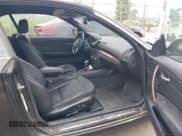 ✅ 2009 BMW 1 Series 128i • VIN: WBAUL73569VJ74922 • Лот: 42846307. Опубликован ранее на IAAI с пробегом 64 679 миль. Бесплатный доступ к архиву аукционных продаж из США и подробный отчёт об истории автомобиля на DreamBid. Изображение 5.