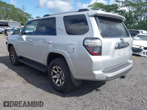 ✅ 2017 Toyota 4Runner SR5 • VIN: JTEBU5JR1H5443565 • Lot: 41503001. Listed on IAAI with 57,183 mi. Free auction sales archive from the USA and detailed vehicle history report at DreamBid. Image 3.