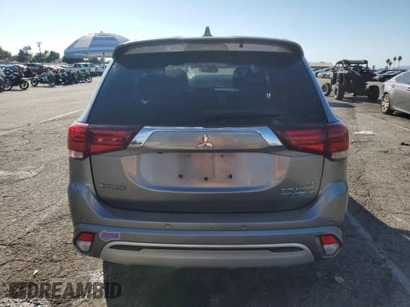 2019 Mitsubishi Outlander SEL with VIN JA4J24A54KZ036413, listed as a Copart auction lot 82326215 with 184,202 mi miles and Clean title. Bid and sale history available at DreamBid. Image 6.