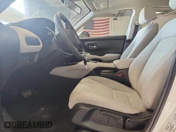 ✅ 2024 Honda HR-V LX • VIN: 3CZRZ2H32RM715809 • Lot: 81972495. Listed on Copart with 22,594 mi. Free auction sales archive from the USA and detailed vehicle history report at DreamBid. Image 7.