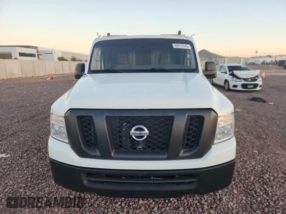 ✅ 2018 Nissan NV Cargo SV • VIN: 1N6BF0KM4JN814399 • Lot: 95324385. Listed on Copart with 124,103 mi. Free auction sales archive from the USA and detailed vehicle history report at DreamBid. Image 5.