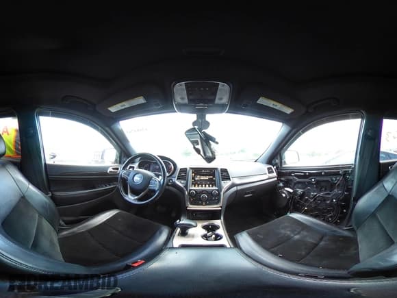 ✅ 2015 Jeep Grand Cherokee Laredo • VIN: 1C4RJFAG4FC778747 • Лот: 42684763. Опубликован ранее на IAAI с пробегом 175 705 миль. Бесплатный доступ к архиву аукционных продаж из США и подробный отчёт об истории автомобиля на DreamBid. Изображение 18.