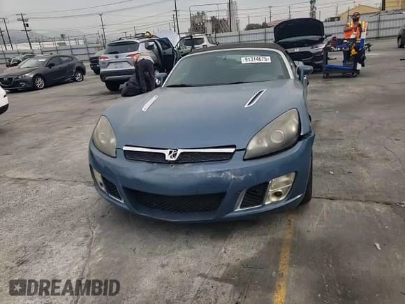 ✅ 2008 Saturn Sky Red Line • VIN: 1G8MF35X28Y120073 • Лот: 91314675. Опубликован ранее на Copart с пробегом 111 145 миль. Бесплатный доступ к архиву аукционных продаж из США и подробный отчёт об истории автомобиля на DreamBid. Изображение 13.