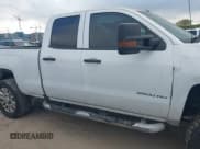 ✅ 2019 Chevrolet Silverado 2500HD Work Truck • VIN: 2GC2KREG3K1114840 • Лот: 43522926. Опубликован ранее на IAAI с пробегом 208 037 миль. Бесплатный доступ к архиву аукционных продаж из США и подробный отчёт об истории автомобиля на DreamBid. Изображение 13.