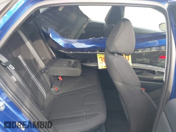 ✅ 2025 Hyundai Elantra SEL Convenience • VIN: KMHLS4DG1SU880512 • Lot: 43749246. Listed on IAAI with 33,924 mi. Free auction sales archive from the USA and detailed vehicle history report at DreamBid. Image 8.