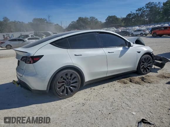 ✅ 2022 Tesla Model Y Performance • VIN: 7SAYGDEF1NF534154 • Lot: 95018475. Listed on Copart with Not provided. Free auction sales archive from the USA and detailed vehicle history report at DreamBid. Image 3.