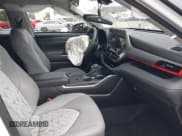 ✅ 2023 Toyota Highlander Hybrid Bronze Edition • VIN: 5TDAARAH9PS022466 • Лот: 43366431. Опубликован ранее на IAAI с пробегом Не указан. Бесплатный доступ к архиву аукционных продаж из США и подробный отчёт об истории автомобиля на DreamBid. Изображение 5.