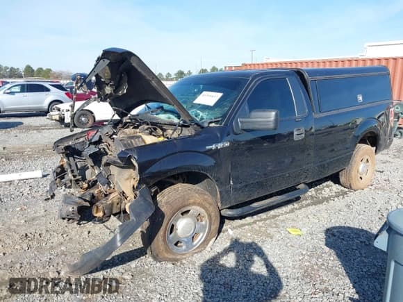 ✅ 2014 Ford F-150 XL • VIN: 1FTMF1EM3EKF11232 • Лот: 41395837. Опубликован ранее на IAAI с пробегом 148 147 миль. Бесплатный доступ к архиву аукционных продаж из США и подробный отчёт об истории автомобиля на DreamBid. Изображение 17.