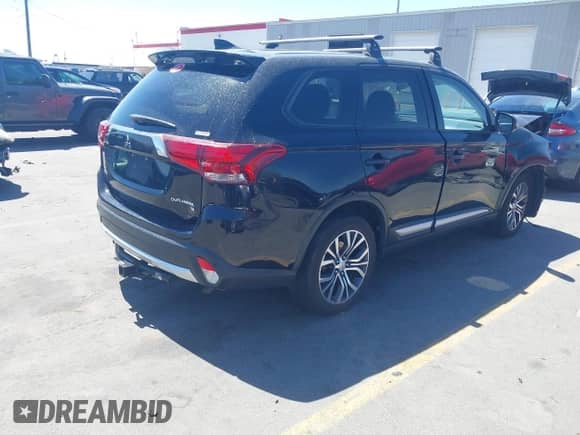 2017 Mitsubishi Outlander SE с VIN JA4AZ3A3XHZ070496, выставлен на аукционе IAAI как лот 43001702 с пробегом 137 230 миль миль и . История ставок и продаж доступна на DreamBid. Изображение 4.
