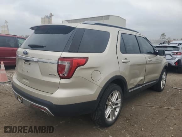 ✅ 2017 Ford Explorer XLT • VIN: 1FM5K8D82HGE29086 • Lot: 82785005. Wystawiony na Copart z przebiegiem 103 443 mil. Bezpłatny archiwum sprzedaży aukcyjnych z USA i szczegółowy raport historii pojazdu na DreamBid. Zdjęcie 3.
