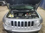 ✅ 2016 Jeep Patriot Sport • VIN: 1C4NJPBA4GD732586 • Lot: 93671415. Wystawiony na Copart z przebiegiem 69 289 mil. Bezpłatny archiwum sprzedaży aukcyjnych z USA i szczegółowy raport historii pojazdu na DreamBid. Zdjęcie 12.