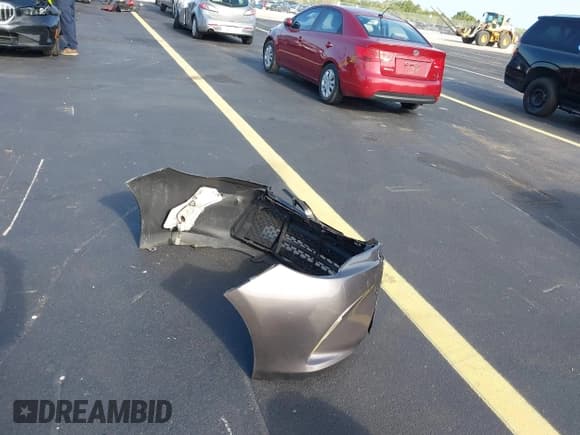 ✅ 2015 Toyota Camry XSE • VIN: 4T1BK1FK3FU558326 • Лот: 42717264. Опубликован ранее на IAAI с пробегом 54 141 миль. Бесплатный доступ к архиву аукционных продаж из США и подробный отчёт об истории автомобиля на DreamBid. Изображение 12.