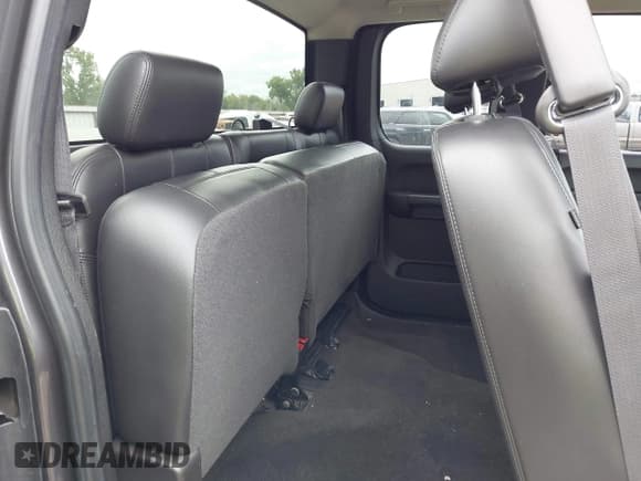 ✅ 2011 Chevrolet Silverado 1500 LT • VIN: 1GCRCSE02BZ183063 • Lot: 43280874. Listed on IAAI with 153,119 mi. Free auction sales archive from the USA and detailed vehicle history report at DreamBid. Image 8.