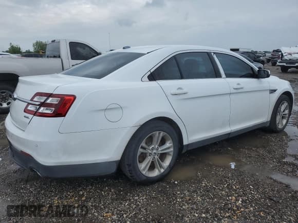 ✅ 2017 Ford Taurus SEL • VIN: 1FAHP2H87HG116843 • Lot: 54132345. Listed on Copart with 221,472 mi. Free auction sales archive from the USA and detailed vehicle history report at DreamBid. Image 3.