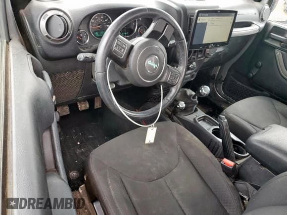 ✅ 2016 Jeep Wrangler Black Bear • VIN: 1C4AJWAG9GL100784 • Lot: 59625495. Wystawiony na Copart z przebiegiem 62 481 mil. Bezpłatny archiwum sprzedaży aukcyjnych z USA i szczegółowy raport historii pojazdu na DreamBid. Zdjęcie 8.