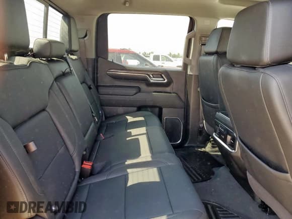 ✅ 2024 Chevrolet Silverado 1500 LTZ • VIN: 2GCPAEED9R1212742 • Lot: 57654485. Wystawiony na Copart z przebiegiem 11 844 mil. Bezpłatny archiwum sprzedaży aukcyjnych z USA i szczegółowy raport historii pojazdu na DreamBid. Zdjęcie 10.