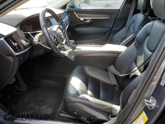 ✅ 2017 Volvo V90 • VIN: YV4A22NL2H1006186 • Лот: 80231784. Опубликован ранее на Copart с пробегом 79 486 миль. Бесплатный доступ к архиву аукционных продаж из США и подробный отчёт об истории автомобиля на DreamBid. Изображение 7.