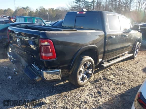 2022 Ram 1500 Laramie с VIN 1C6RREJT8NN190134, выставлен на аукционе IAAI как лот 41811489 с пробегом 63 984 миль миль и . История ставок и продаж доступна на DreamBid. Изображение 4.