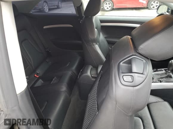 ✅ 2012 Audi A5 Premium Plus • VIN: WAULFAFR4CA026717 • Lot: 86443175. Listed on Copart with 90,672 mi. Free auction sales archive from the USA and detailed vehicle history report at DreamBid. Image 10.