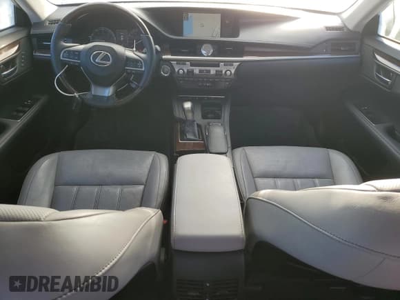 ✅ 2017 Lexus ES 350 • VIN: 58ABK1GG7HU037583 • Lot: 82762715. Wystawiony na Copart z przebiegiem 40 126 mil. Bezpłatny archiwum sprzedaży aukcyjnych z USA i szczegółowy raport historii pojazdu na DreamBid. Zdjęcie 8.