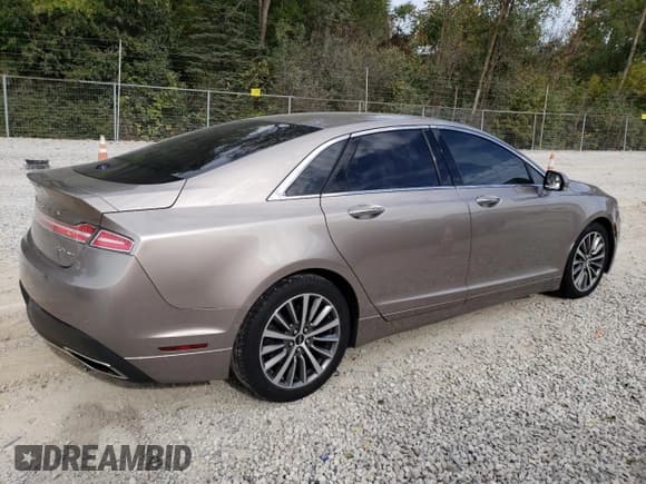 ✅ 2018 Lincoln MKZ Premiere • VIN: 3LN6L5B96JR604935 • Lot: 71740364. Listed on Copart with 85,474 mi. Free auction sales archive from the USA and detailed vehicle history report at DreamBid. Image 3.