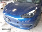 ✅ 2022 Tesla Model 3 • VIN: 5YJ3E1EA2NF289252 • Lot: 43130057. Wystawiony na IAAI z przebiegiem Nie podano. Bezpłatny archiwum sprzedaży aukcyjnych z USA i szczegółowy raport historii pojazdu na DreamBid. Zdjęcie 6.