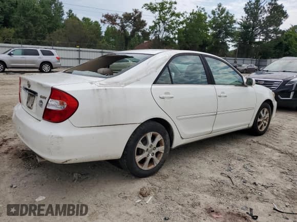✅ 2004 Toyota Camry LE • VIN: JTDBE32K440281087 • Лот: 60486995. Опубликован ранее на Copart с пробегом 229 856 миль. Бесплатный доступ к архиву аукционных продаж из США и подробный отчёт об истории автомобиля на DreamBid. Изображение 3.