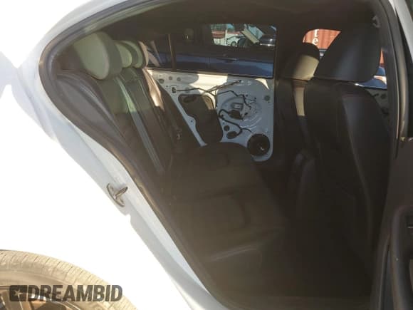 ✅ 2014 Volkswagen Jetta GLI • VIN: 3VW4T7AJ4EM389462 • Lot: 43840093. Listed on IAAI with 173,953 mi. Free auction sales archive from the USA and detailed vehicle history report at DreamBid. Image 8.