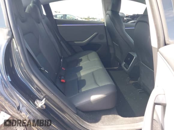 ✅ 2024 Tesla Model 3 • VIN: 5YJ3E1EA2RF741805 • Лот: 42693992. Опубликован ранее на IAAI с пробегом 9 731 миль. Бесплатный доступ к архиву аукционных продаж из США и подробный отчёт об истории автомобиля на DreamBid. Изображение 8.