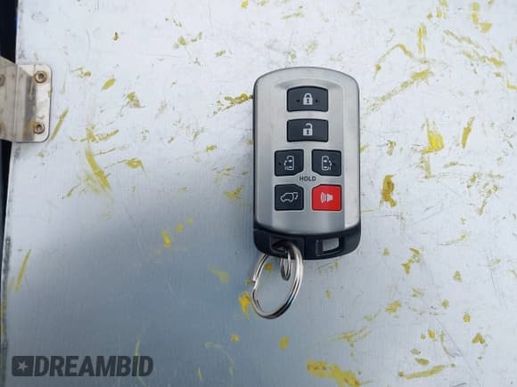 ✅ 2019 Toyota Sienna XLE • VIN: 5TDDZ3DCXKS215981 • Lot: 41196452. Listed on IAAI with 74,551 mi. Free auction sales archive from the USA and detailed vehicle history report at DreamBid. Image 11.