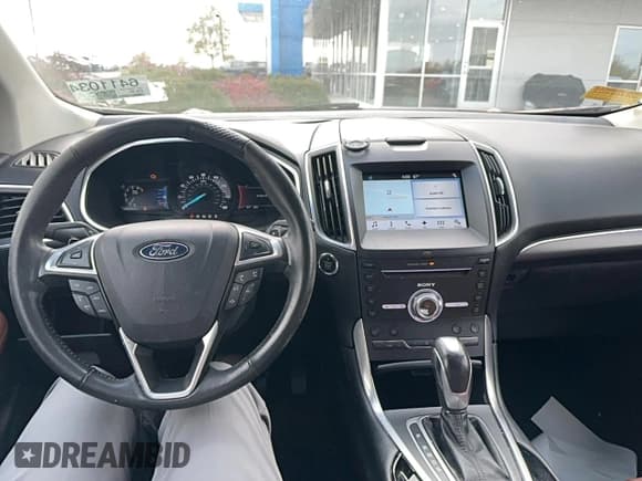 ✅ 2017 Ford Edge Titanium • VIN: 2FMPK3K90HBB21140 • Lot: 92097555. Wystawiony na Copart z przebiegiem 90 679 mil. Bezpłatny archiwum sprzedaży aukcyjnych z USA i szczegółowy raport historii pojazdu na DreamBid. Zdjęcie 9.