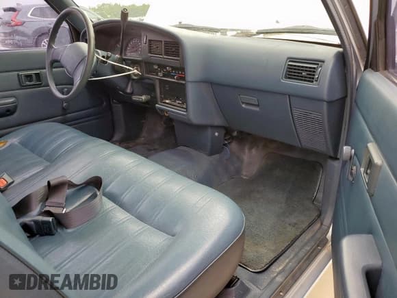 ✅ 1991 Toyota Pickup DX • VIN: JT4RN81P1M5095583 • Lot: 64683605. Wystawiony na Copart z przebiegiem 156 615 mil. Bezpłatny archiwum sprzedaży aukcyjnych z USA i szczegółowy raport historii pojazdu na DreamBid. Zdjęcie 10.