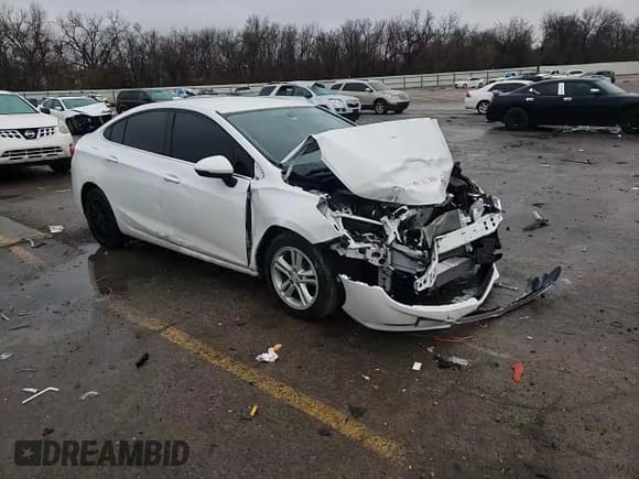 ✅ 2017 Chevrolet Cruze LT • VIN: 1G1BE5SM7H7104147 • Lot: 44147213. Listed on Copart with 150,598 mi. Free auction sales archive from the USA and detailed vehicle history report at DreamBid. Image 11.