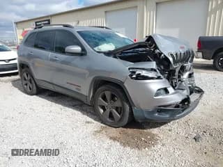✅ 2016 Jeep Cherokee Latitude • VIN: 1C4PJLCB2GW291263 • Lot: 43661474. Wystawiony na IAAI z przebiegiem 157 402 mil. Bezpłatny archiwum sprzedaży aukcyjnych z USA i szczegółowy raport historii pojazdu na DreamBid. Zdjęcie 1.