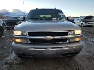 2004 Chevrolet Suburban LT с VIN 1GNFK16Z04J236994, выставлен на аукционе Copart как лот 82909954 с пробегом 198 425 миль миль и Списание • Salvage title. История ставок и продаж доступна на DreamBid. Изображение 5.