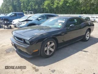 ✅ 2013 Dodge Challenger R/T • VIN: 2C3CDYBT1DH535366 • Lot: 65984935. Wystawiony na Copart z przebiegiem 56 439 mil. Bezpłatny archiwum sprzedaży aukcyjnych z USA i szczegółowy raport historii pojazdu na DreamBid. Zdjęcie 1.