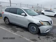✅ 2014 Nissan Pathfinder SL • VIN: 5N1AR2MN6EC726507 • Lot: 42444733. Listed on IAAI with 136,280 mi. Free auction sales archive from the USA and detailed vehicle history report at DreamBid. Image 1.