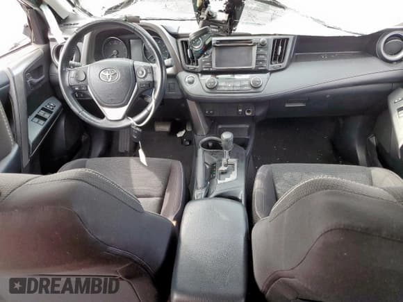✅ 2018 Toyota RAV4 XLE • VIN: JTMWFREV7JJ153603 • Lot: 81930145. Wystawiony na Copart z przebiegiem 123 089 mil. Bezpłatny archiwum sprzedaży aukcyjnych z USA i szczegółowy raport historii pojazdu na DreamBid. Zdjęcie 8.