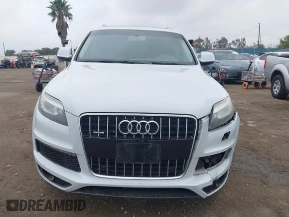 ✅ 2013 Audi Q7 S line Prestige • VIN: WA1DGAFE4DD016670 • Lot: 42201459. Wystawiony na IAAI z przebiegiem 83 278 mil. Bezpłatny archiwum sprzedaży aukcyjnych z USA i szczegółowy raport historii pojazdu na DreamBid. Zdjęcie 13.