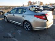 ✅ 2013 Kia Optima SX • VIN: 5XXGR4A61DG236319 • Lot: 43596597. Wystawiony na IAAI z przebiegiem 86 482 mil. Bezpłatny archiwum sprzedaży aukcyjnych z USA i szczegółowy raport historii pojazdu na DreamBid. Zdjęcie 3.