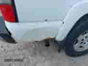 2005 Chevrolet Suburban LS z VIN 1GNFK16ZX5J202174, wystawiony jako IAAI lot #42670445 z przebiegiem 228 129 mil mil oraz . Historia ofert i sprzedaży dostępna na DreamBid. Obrazek 15.