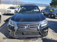 ✅ 2019 Lexus GX 460 Premium • VIN: JTJBM7FX3K5239894 • Lot: 86706325. Wystawiony na Copart z przebiegiem 132 396 mil. Bezpłatny archiwum sprzedaży aukcyjnych z USA i szczegółowy raport historii pojazdu na DreamBid. Zdjęcie 5.