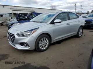 ✅ 2022 Hyundai Accent SEL • VIN: 3KPC24A61NE180525 • Lot: 42200263. Wystawiony na Copart z przebiegiem 7 539 mil. Bezpłatny archiwum sprzedaży aukcyjnych z USA i szczegółowy raport historii pojazdu na DreamBid. Zdjęcie 1.