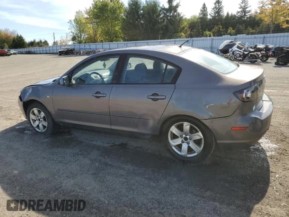 ✅ 2008 Mazda 3 i Touring Value • VIN: JM1BK32F481141780 • Lot: 81491945. Listed on Copart with 211,595 mi. Free auction sales archive from the USA and detailed vehicle history report at DreamBid. Image 2.