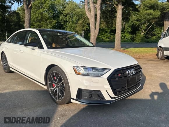 ✅ 2020 Audi S8 • VIN: WAU8SAF82LN011960 • Lot: 59629095. Wystawiony na Copart z przebiegiem 58 167 mil. Bezpłatny archiwum sprzedaży aukcyjnych z USA i szczegółowy raport historii pojazdu na DreamBid. Zdjęcie 1.