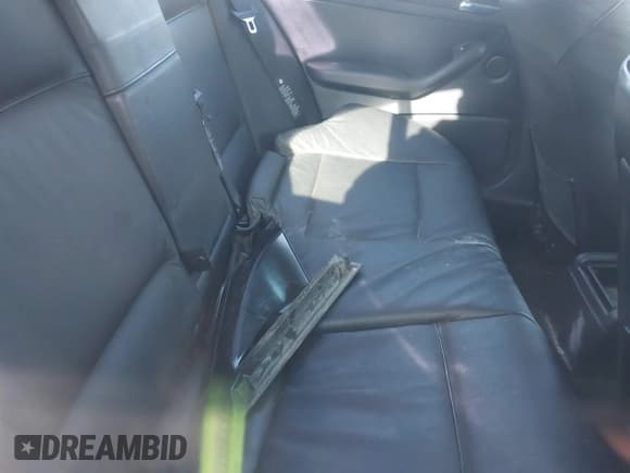 ✅ 2005 BMW 3 Series 325xi • VIN: WBAEU33495PR16004 • Lot: 41927931. Listed on IAAI with Not provided. Free auction sales archive from the USA and detailed vehicle history report at DreamBid. Image 8.