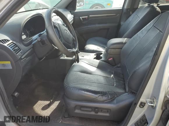 ✅ 2009 Hyundai Santa Fe Limited • VIN: 5NMSH13E39H317928 • Lot: 85739164. Listed on Copart with 73,984 mi. Free auction sales archive from the USA and detailed vehicle history report at DreamBid. Image 7.