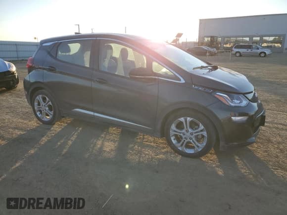 ✅ 2017 Chevrolet Bolt EV LT • VIN: 1G1FW6S02H4138421 • Lot: 89079355. Wystawiony na Copart z przebiegiem 112 253 mil. Bezpłatny archiwum sprzedaży aukcyjnych z USA i szczegółowy raport historii pojazdu na DreamBid. Zdjęcie 4.