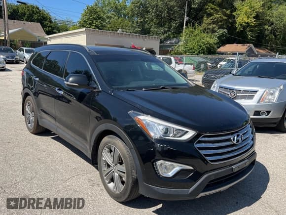✅ 2014 Hyundai Santa Fe GLS • VIN: KM8SRDHFXEU066565 • Лот: 70281424. Опубликован ранее на Copart с пробегом 111 603 миль. Бесплатный доступ к архиву аукционных продаж из США и подробный отчёт об истории автомобиля на DreamBid. Изображение 1.